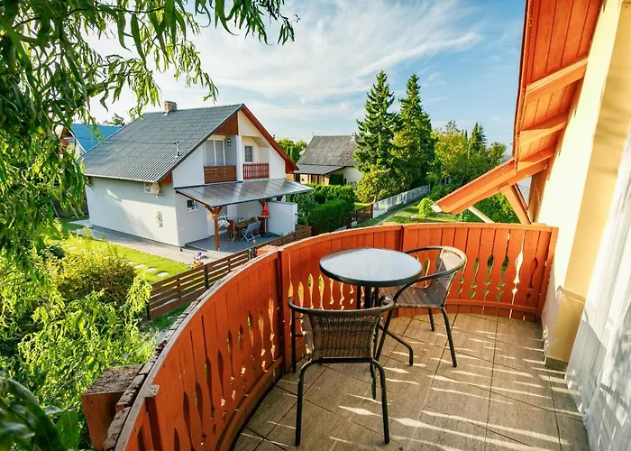 Renata By Interhome Apartman